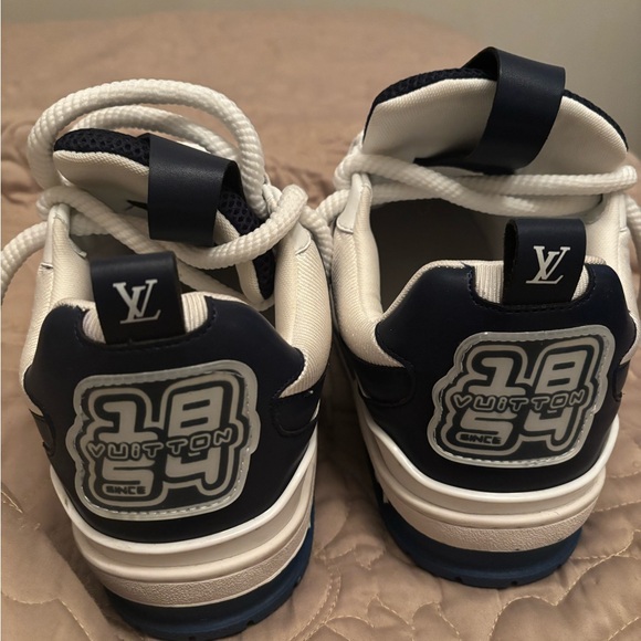 LV Skates - Picture 5 of 5